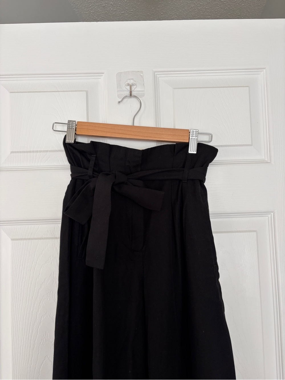 Sezane Trousers - Picture 2 of 6